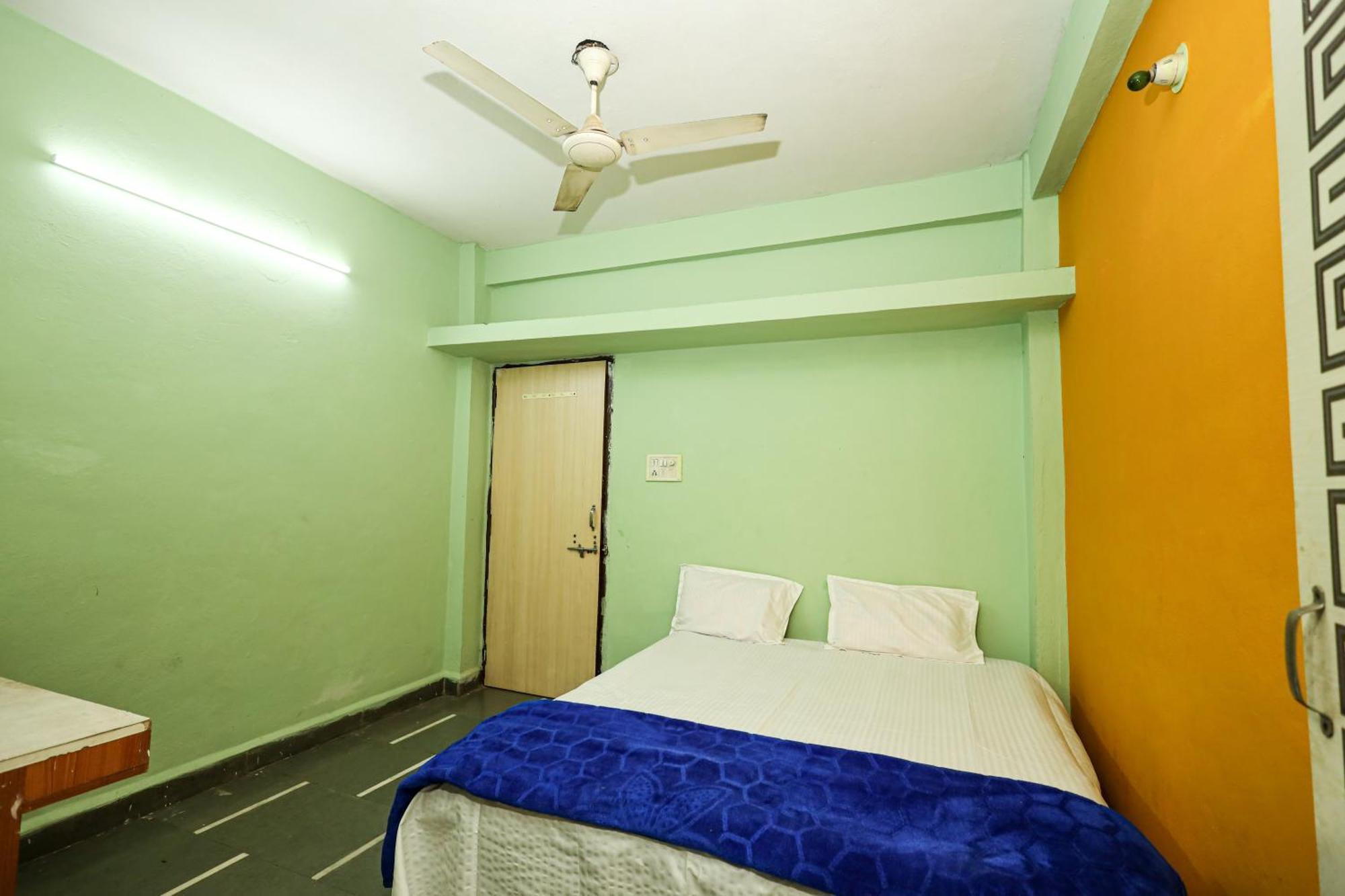 Rai Guest House Ujjain Buitenkant foto