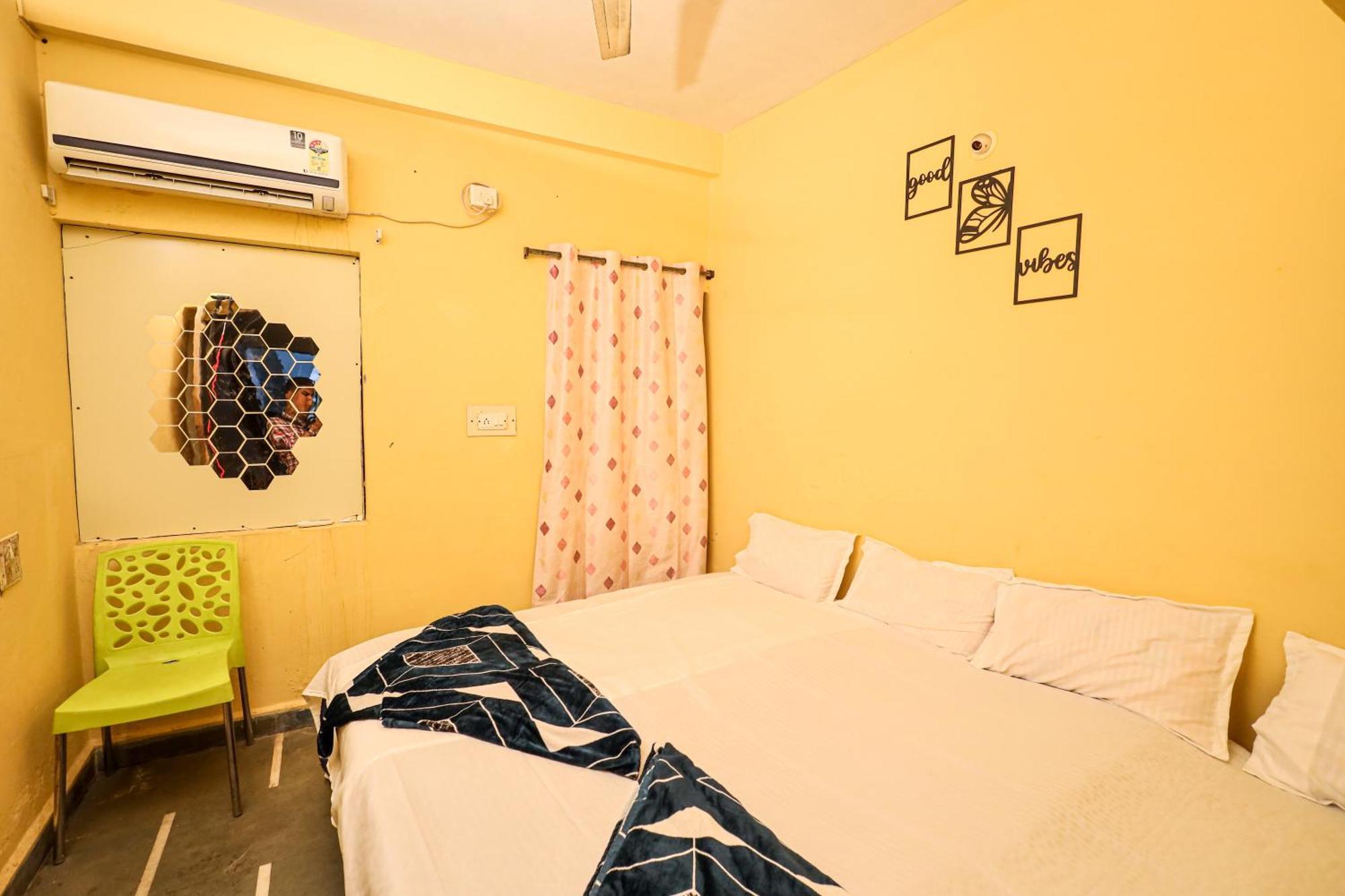 Rai Guest House Ujjain Buitenkant foto